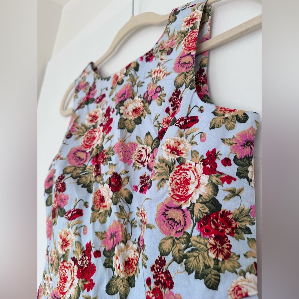 NWOT Floral Dress Sugar Hill Boutique - Picture 3 of 4